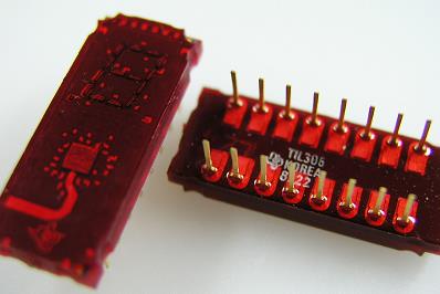 Texas Instruments 5980-01-018-6273 (TIL308A) OPTOELECTRONIC DISPLAY circuit board with gold pins and red casing